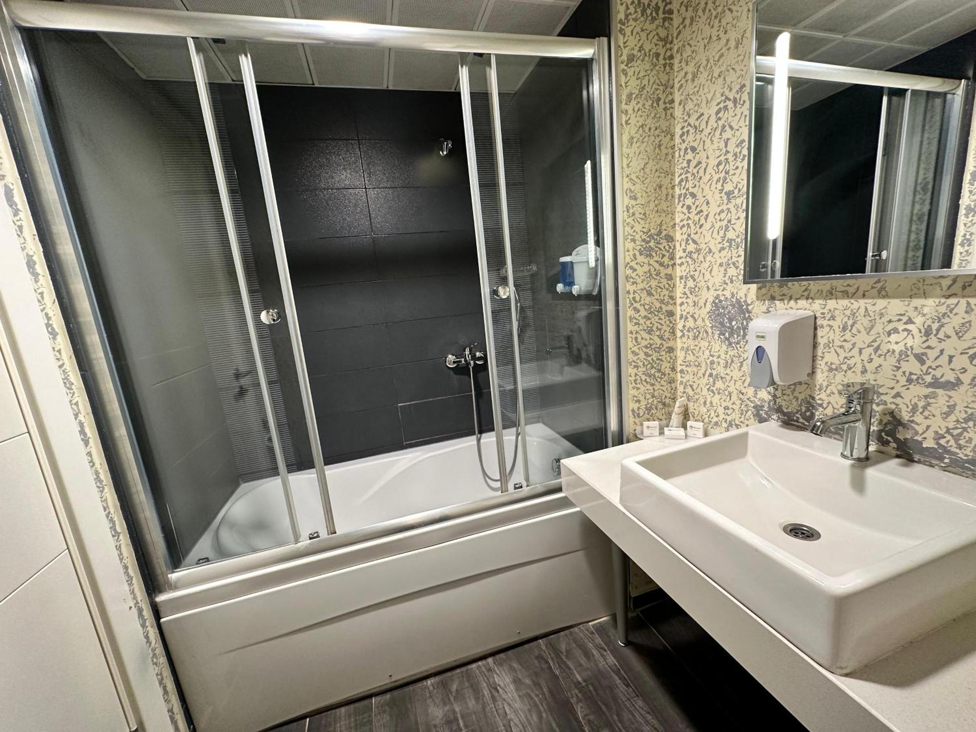 Tempo Hotel Caglayan Istanbul Eksteriør billede